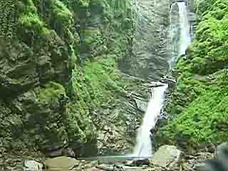  索契:  克拉斯诺达尔边疆区:  俄国:  
 
 Unnamed falls, Aibga